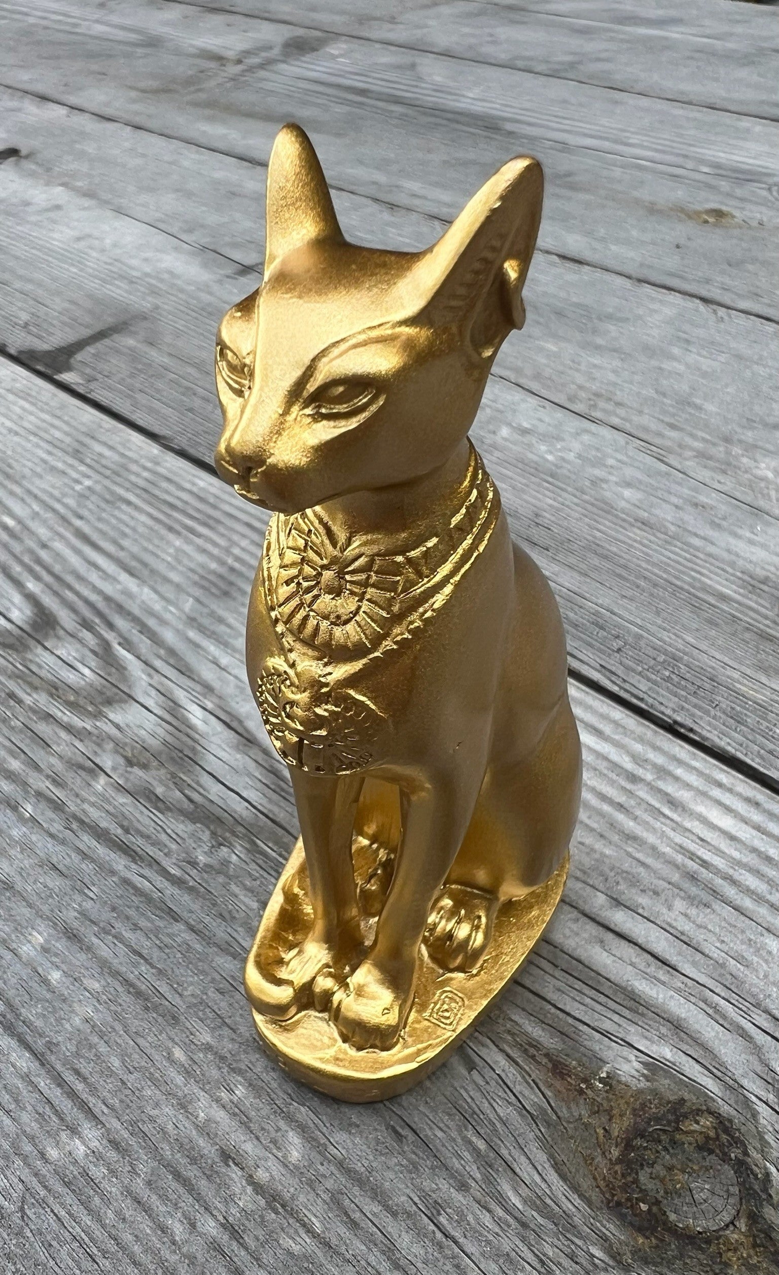 Bastet Statue (Table Flair)